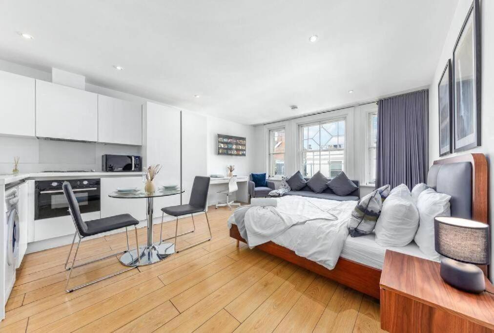 1 Bedroom Flat Piccadilly Sleep 7 In London Vr10 Esterno foto
