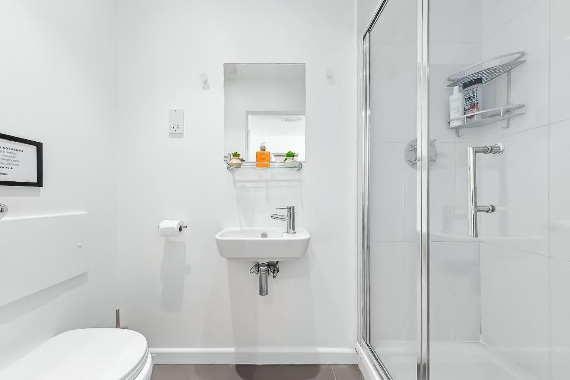 1 Bedroom Flat Piccadilly Sleep 7 In London Vr10 Esterno foto